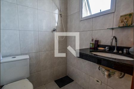 Casa à venda com 130m², 3 quartos e 4 vagasBanheiro da Suíte