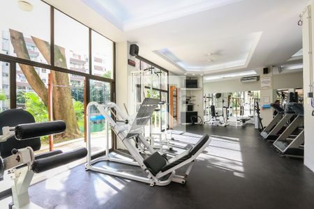 Apartamento à venda com 380m², 5 quartos e 4 vagas Apartamento à venda com 380m², 5 quartos e 4 vagasÁrea comum - Academia