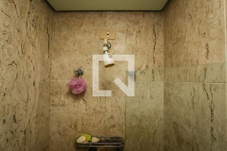 Apartamento à venda com 380m², 5 quartos e 4 vagas Apartamento à venda com 380m², 5 quartos e 4 vagasBanheiro Masculino da Suite Master