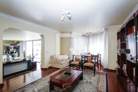 Apartamento à venda com 380m², 5 quartos e 4 vagas Apartamento à venda com 380m², 5 quartos e 4 vagasSala de Leitura