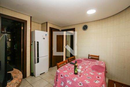 Apartamento à venda com 380m², 5 quartos e 4 vagas Apartamento à venda com 380m², 5 quartos e 4 vagasCozinha 2