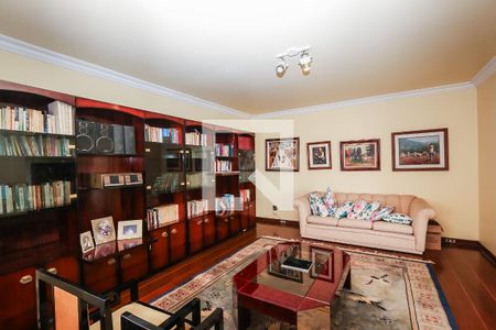 Apartamento à venda com 380m², 5 quartos e 4 vagas Apartamento à venda com 380m², 5 quartos e 4 vagasSala de Leitura
