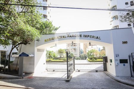Apartamento à venda com 380m², 5 quartos e 4 vagas Apartamento à venda com 380m², 5 quartos e 4 vagasFachada do Prédio