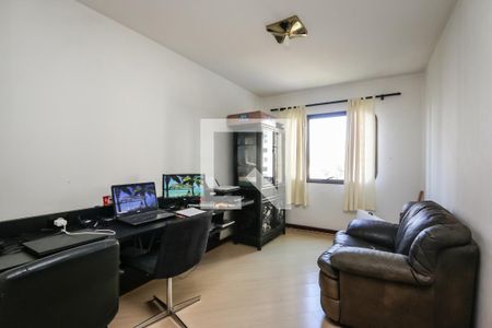 Apartamento à venda com 380m², 5 quartos e 4 vagas Apartamento à venda com 380m², 5 quartos e 4 vagasEscritório