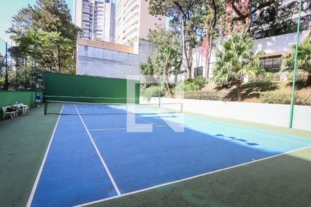 Apartamento à venda com 380m², 5 quartos e 4 vagas Apartamento à venda com 380m², 5 quartos e 4 vagasQuadra de Tenis