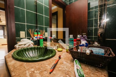 Apartamento à venda com 380m², 5 quartos e 4 vagas Apartamento à venda com 380m², 5 quartos e 4 vagasBanheiro 4