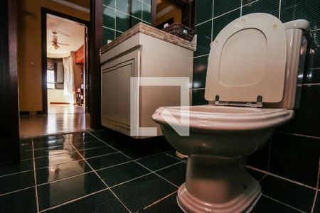 Apartamento à venda com 380m², 5 quartos e 4 vagas Apartamento à venda com 380m², 5 quartos e 4 vagasBanheiro 4