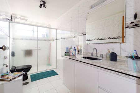 Apartamento à venda com 178m², 4 quartos e 1 vagaBanheiro - Suíte