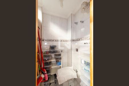 Apartamento à venda com 178m², 4 quartos e 1 vagaÁrea de Serviço - Banheiro