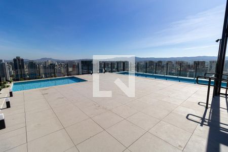 Studio para alugar com 21m², 1 quarto e sem vaga Studio para alugar com 21m², 1 quarto e sem vagaÁrea Comum - Piscina