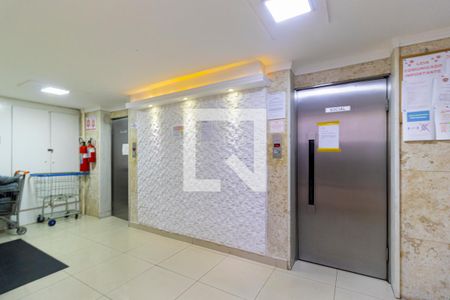 Studio para alugar com 44m², 1 quarto e sem vagaElevadores