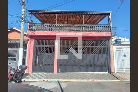 Fachada de casa à venda com 5 quartos, 230m² em Vila Divina Pastora, São Paulo
