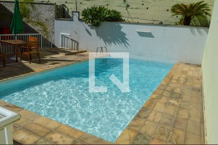 Casa de condomínio para alugar com 140m², 3 quartos e 1 vagaÁrea comum - Piscina