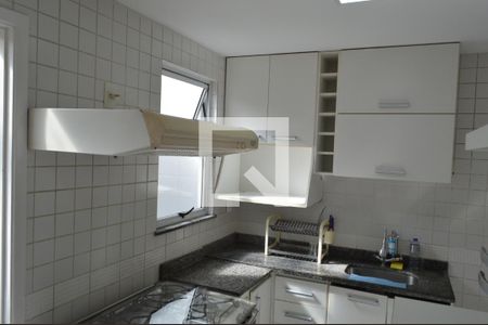 Casa de condomínio para alugar com 140m², 3 quartos e 1 vagaCozinha