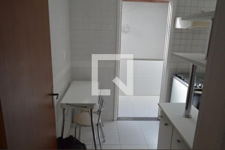 Casa de condomínio para alugar com 140m², 3 quartos e 1 vagaCozinha