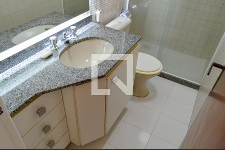 Casa de condomínio para alugar com 140m², 3 quartos e 1 vagaBanheiro da Suíte 1