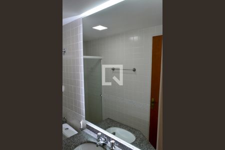 Casa de condomínio para alugar com 140m², 3 quartos e 1 vagaBanheiro