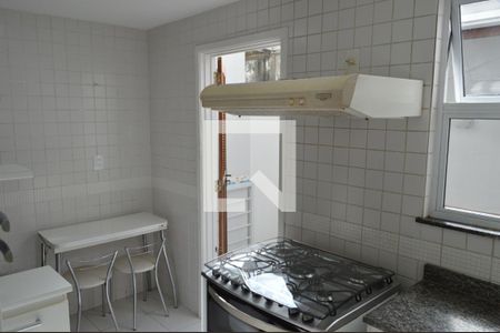 Casa de condomínio para alugar com 140m², 3 quartos e 1 vagaCozinha