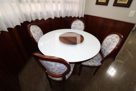 Apartamento à venda com 230m², 3 quartos e 4 vagasCopa