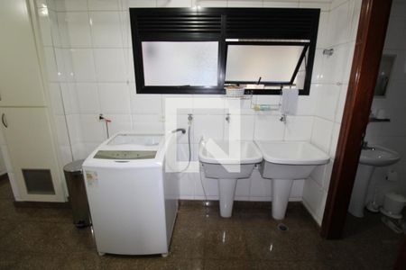 Apartamento à venda com 230m², 3 quartos e 4 vagasÁrea de Serviço