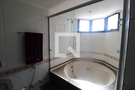 Apartamento à venda com 230m², 3 quartos e 4 vagasBanheiro da Suíte 3