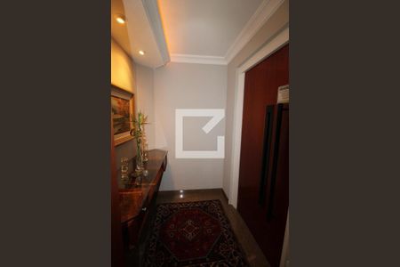 Apartamento à venda com 230m², 3 quartos e 4 vagasHall