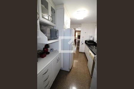 Apartamento à venda com 230m², 3 quartos e 4 vagasCozinha
