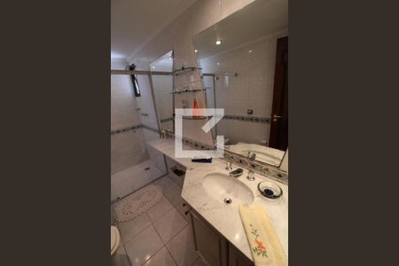 Apartamento à venda com 230m², 3 quartos e 4 vagasBanheiro da Suíte 1