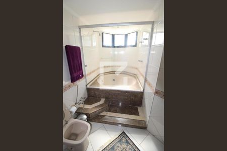 Apartamento à venda com 230m², 3 quartos e 4 vagasBanheiro da Suíte 3