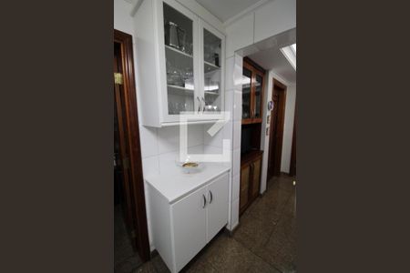 Apartamento à venda com 230m², 3 quartos e 4 vagasCozinha