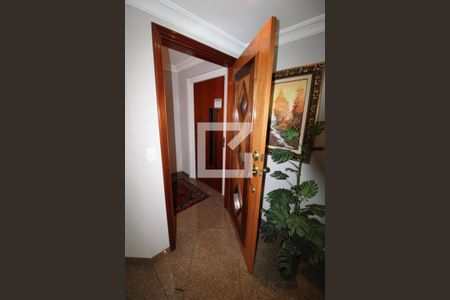 Apartamento à venda com 230m², 3 quartos e 4 vagasHall