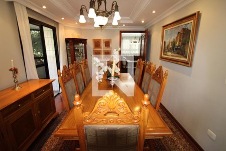 Apartamento à venda com 230m², 3 quartos e 4 vagasSala