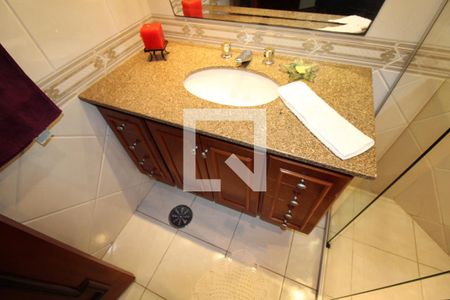 Apartamento à venda com 230m², 3 quartos e 4 vagasBanheiro da Suíte 2