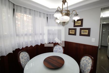 Apartamento à venda com 230m², 3 quartos e 4 vagasCopa