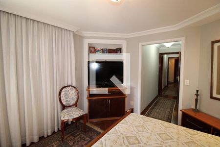 Apartamento à venda com 230m², 3 quartos e 4 vagasSuíte 3