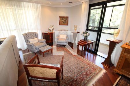 Apartamento à venda com 230m², 3 quartos e 4 vagasSala
