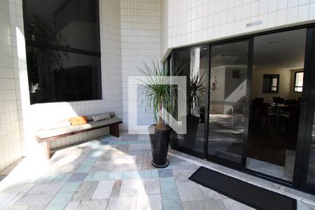 Apartamento à venda com 230m², 3 quartos e 4 vagasÁrea comum - Salão de festas