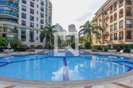 Apartamento à venda com 200m², 3 quartos e 2 vagas Apartamento à venda com 200m², 3 quartos e 2 vagasÁrea comum