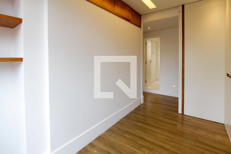 Apartamento à venda com 200m², 3 quartos e 2 vagas Apartamento à venda com 200m², 3 quartos e 2 vagasQuarto 2