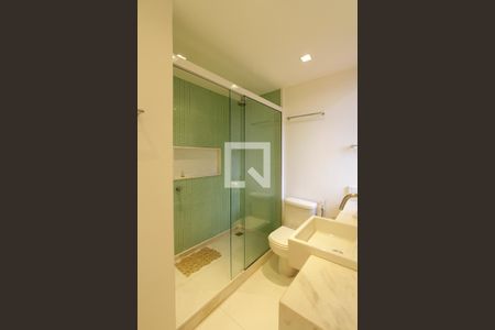 Apartamento à venda com 200m², 3 quartos e 2 vagas Apartamento à venda com 200m², 3 quartos e 2 vagasQuarto 3 suíte