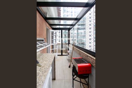 Apartamento à venda com 200m², 3 quartos e 2 vagas Apartamento à venda com 200m², 3 quartos e 2 vagasÁrea de Serviço