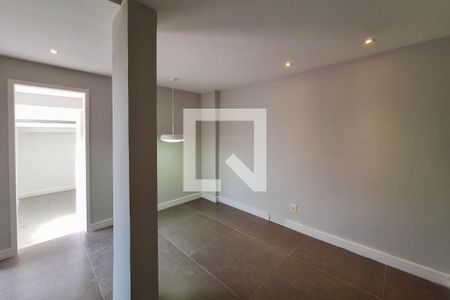 Sala de casa para alugar com 2 quartos, 60m² em Vila Progresso, Niterói