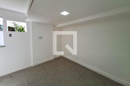 Quarto 1 de casa para alugar com 2 quartos, 60m² em Vila Progresso, Niterói