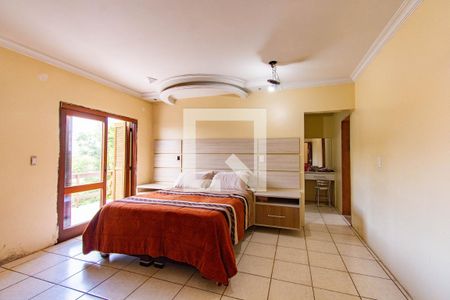 Casa à venda com 480m², 4 quartos e 2 vagas Casa à venda com 480m², 4 quartos e 2 vagasQuarto 1