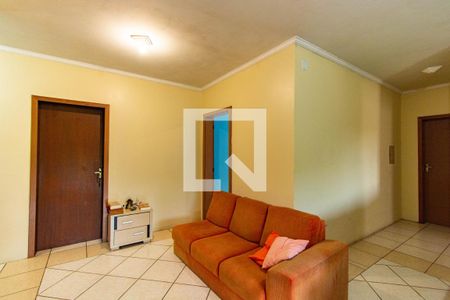 Casa à venda com 480m², 4 quartos e 2 vagas Casa à venda com 480m², 4 quartos e 2 vagasSala