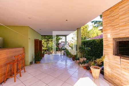 Casa à venda com 480m², 4 quartos e 2 vagas Casa à venda com 480m², 4 quartos e 2 vagasÁrea comum