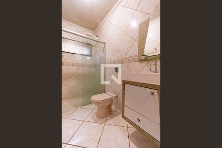 Casa à venda com 480m², 4 quartos e 2 vagas Casa à venda com 480m², 4 quartos e 2 vagasBanheiro 2