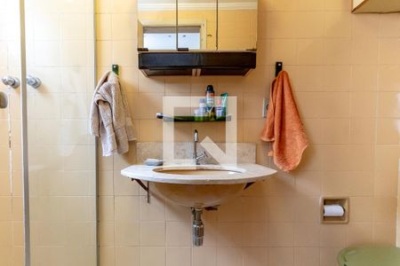 Apartamento à venda com 80m², 2 quartos e 2 vagasBanheiro da Suíte