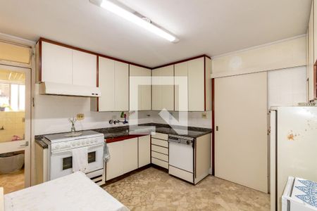Apartamento à venda com 80m², 2 quartos e 2 vagasCozinha