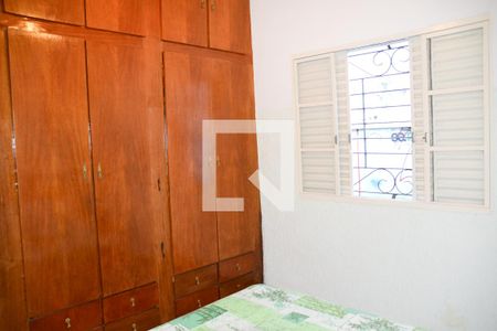 Quarto 1 de casa à venda com 1 quarto, 287m² em Jardim Orlandina, São Bernardo do Campo